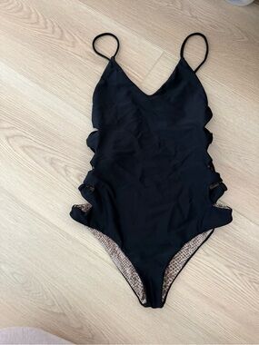 Acacia Florence one piece